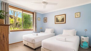 4 bedrooms, iron/ironing board, WiFi, bed sheets