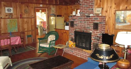 3 Bedroom Classic Maine Cottage, Close To Beach