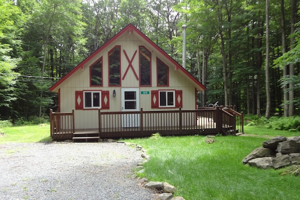 Welcome to the Chalet at Pines Lake!