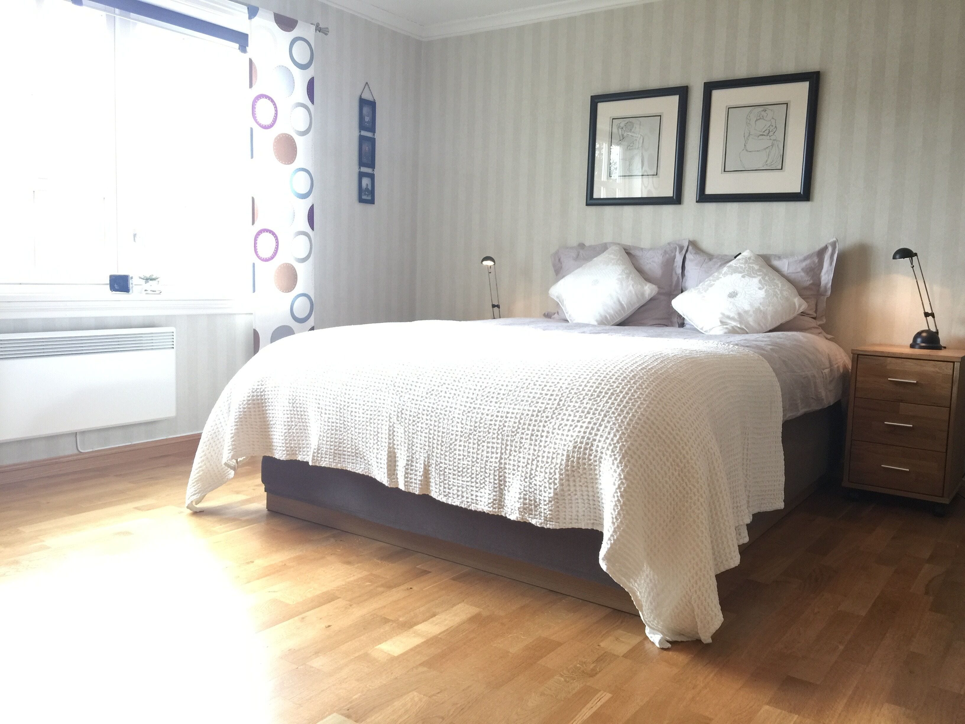 5 soverom, strykejern/-brett, wi-fi og sengetøy