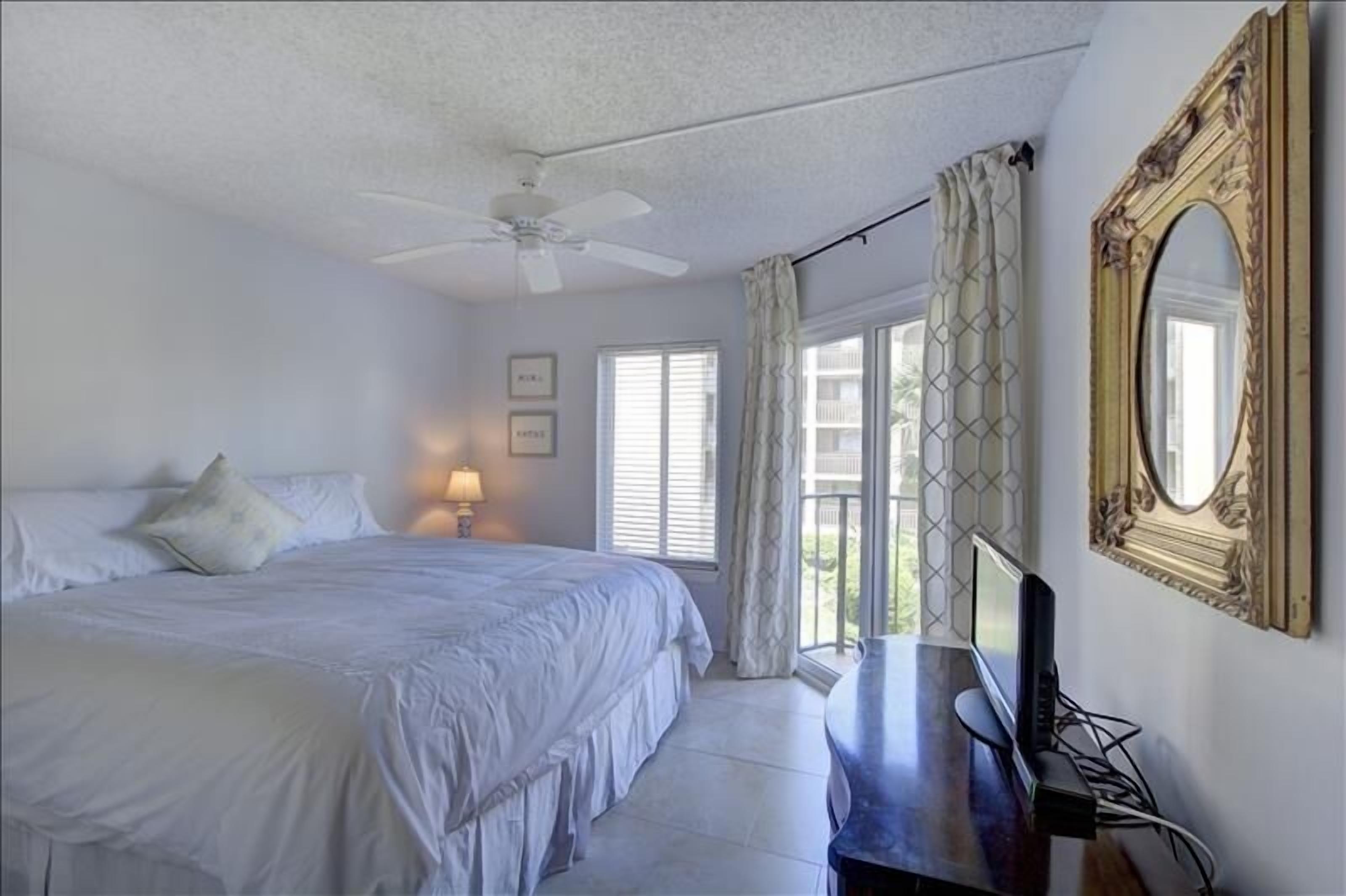 Beach Club 207, Oceanfront complex