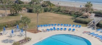 Beach Club 207, Oceanfront complex