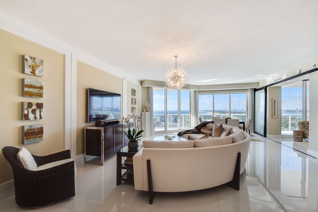 Ritz Carlton Multi Million $ 17th floor Condo Spectacular Views