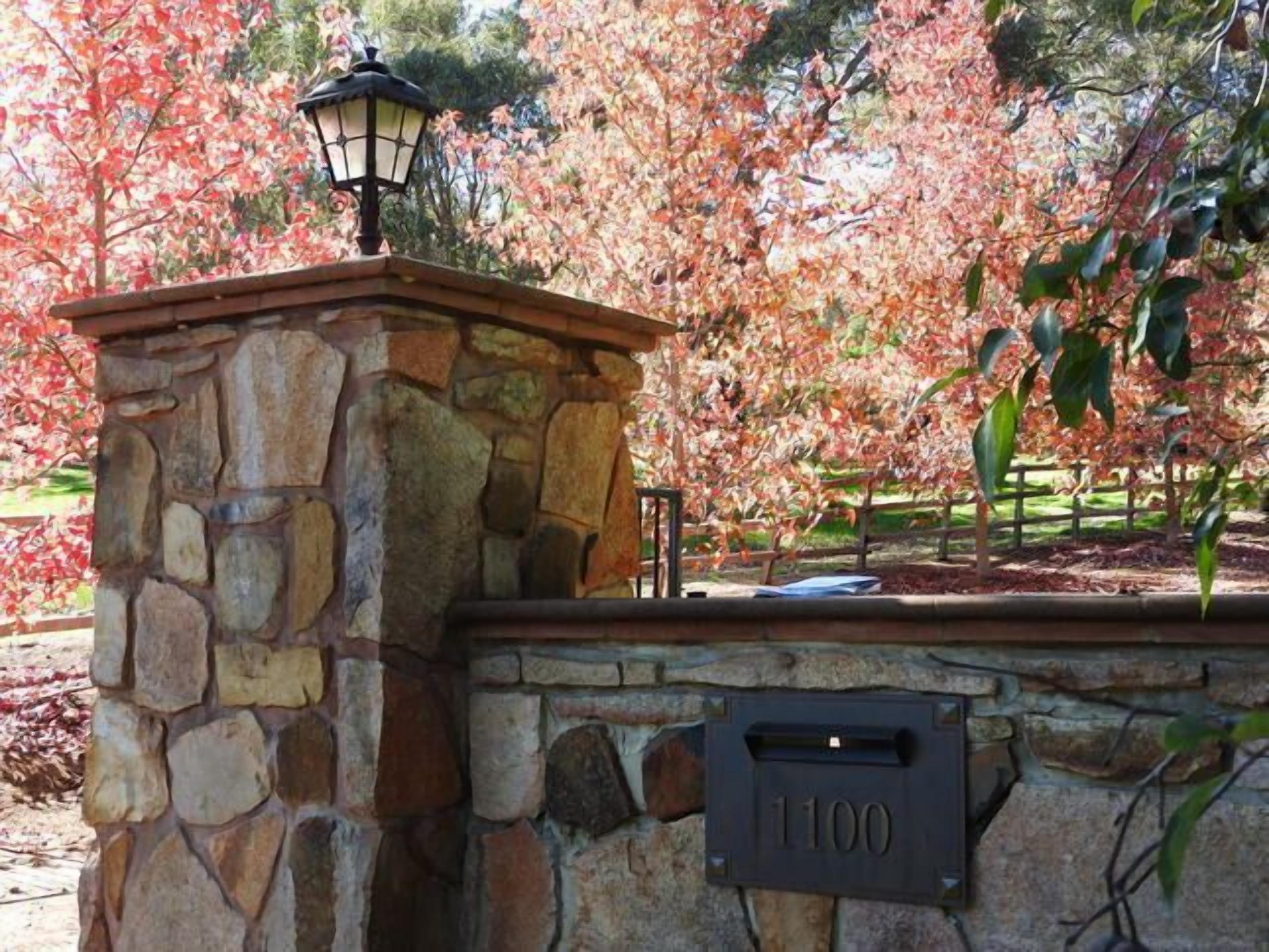 Cockatoo Hills \nPerth Hills  — image 2