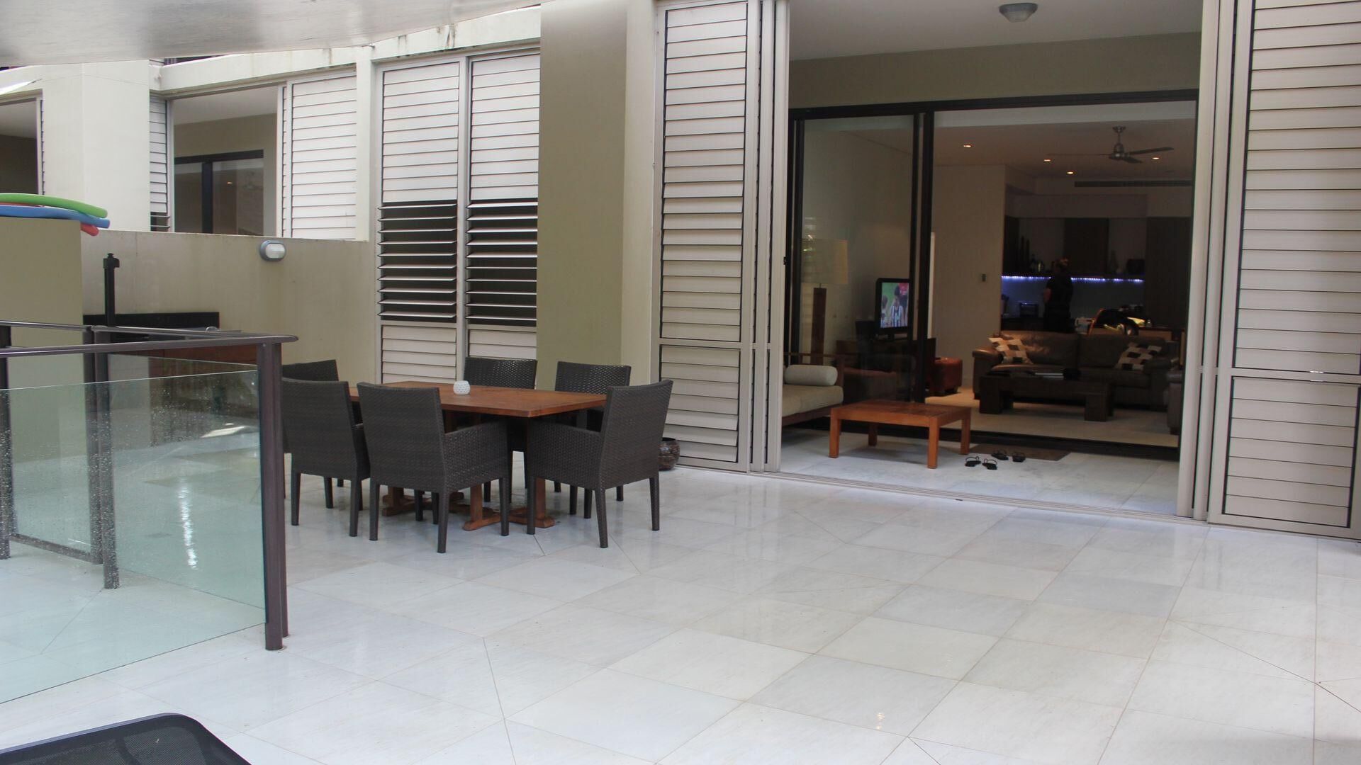 Beachfront 3/4 Bedroom Apartment - Stunning private plunge pool & bbq — image 23