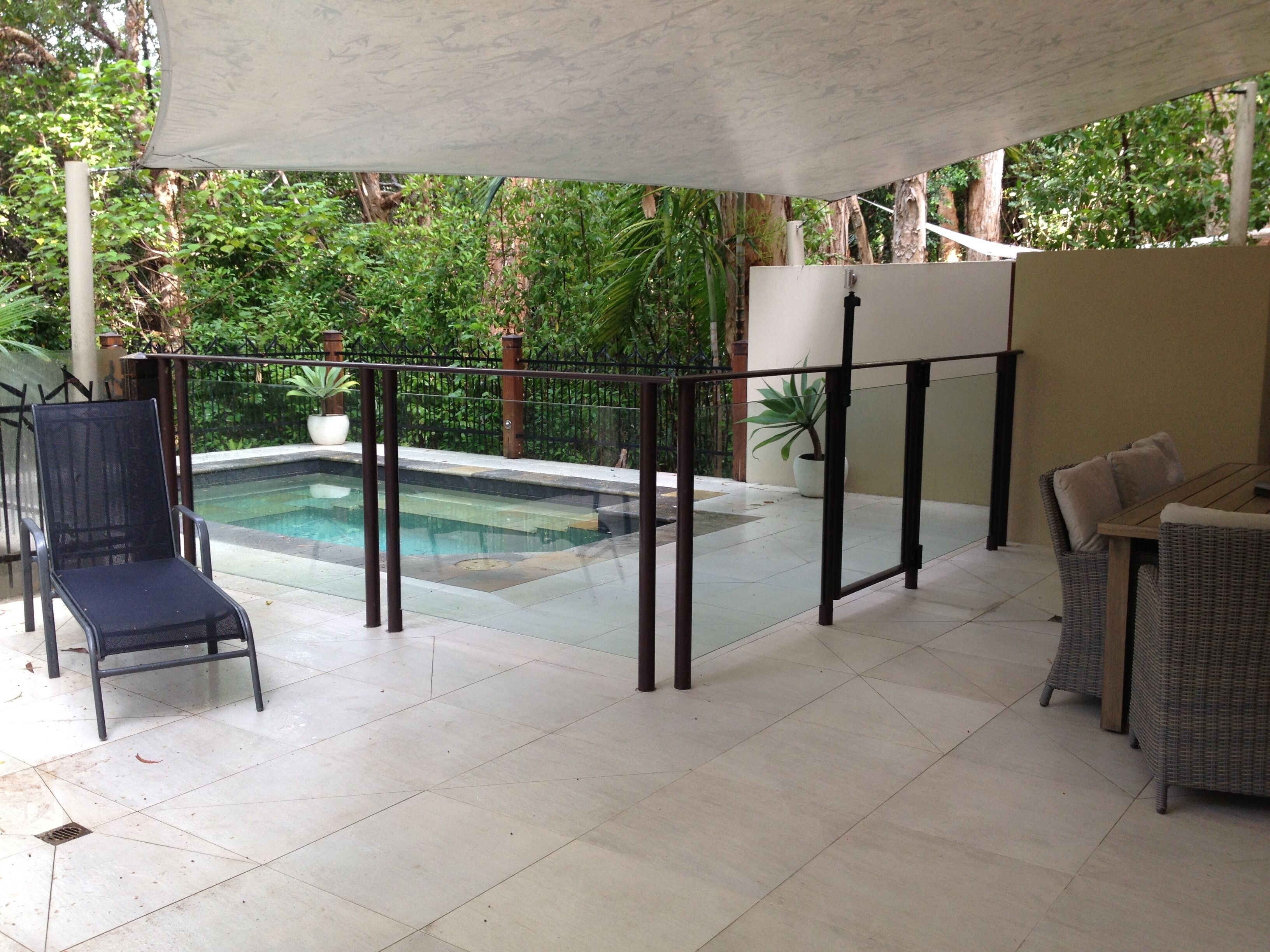 Beachfront 3/4 Bedroom Apartment - Stunning private plunge pool & bbq — image 6