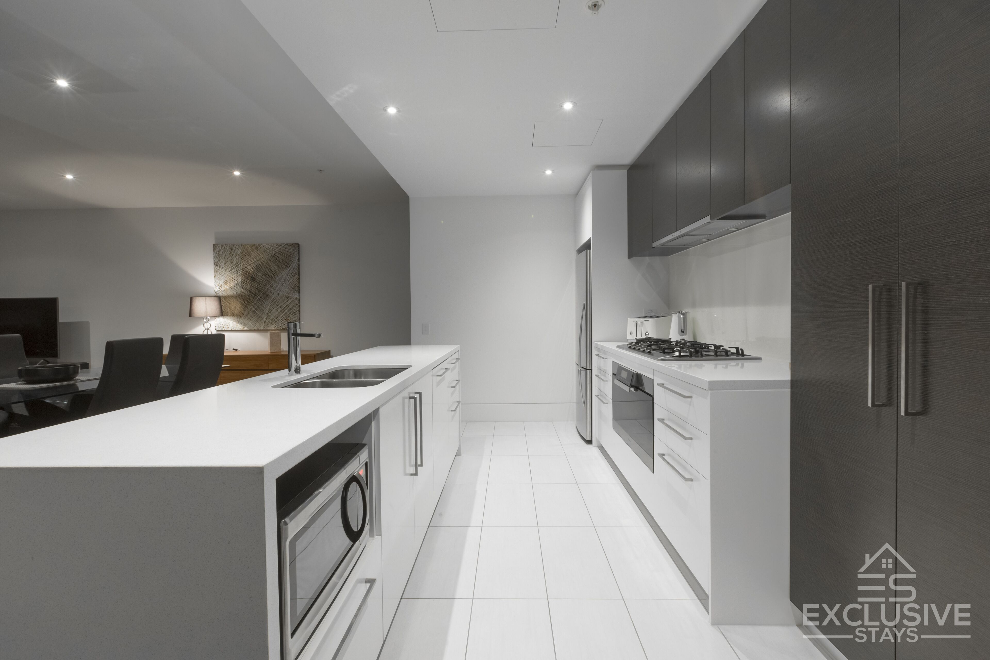 Exclusive Stays - Prima Tower — image 15