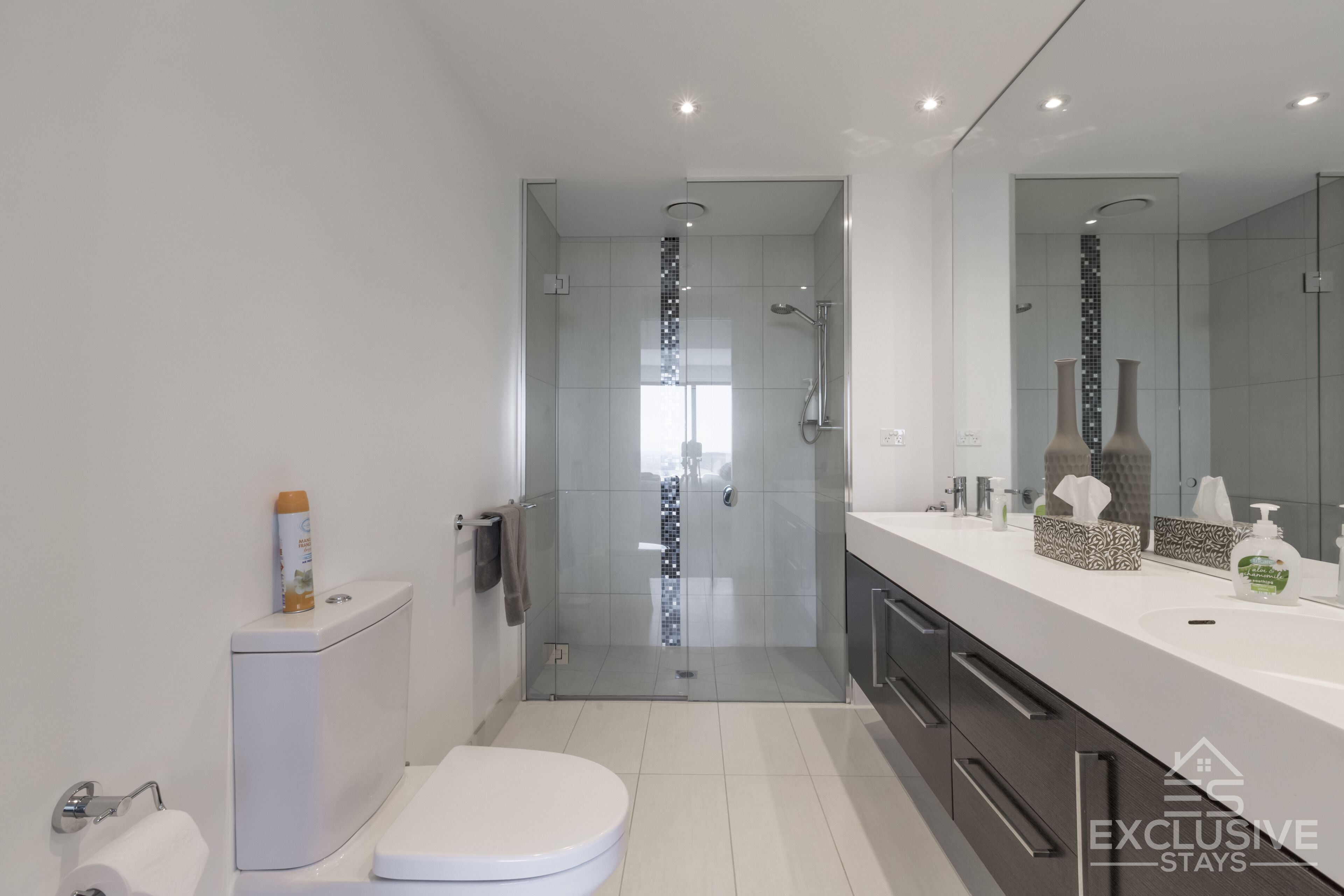 Exclusive Stays - Prima Tower — image 22