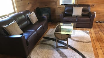 TV, fireplace, Netflix, Hulu