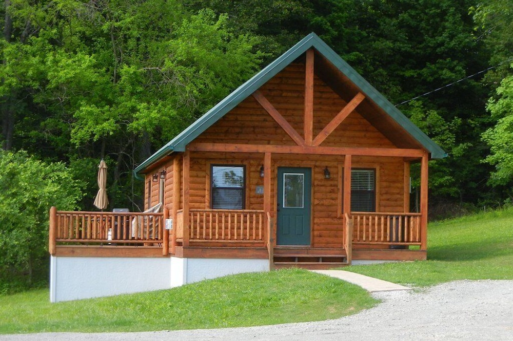 Cozy Vacation Getaway and Hunter's Paradise