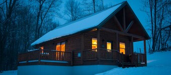 Cozy Vacation Getaway and Hunter's Paradise