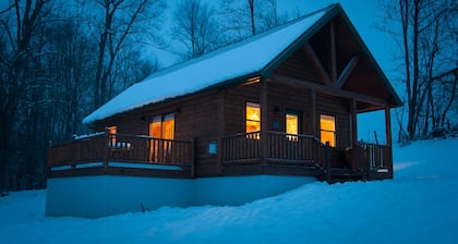 Cozy Vacation Getaway and Hunter's Paradise