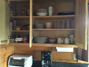 Interior - Cozy Vacation Getaway and Hunter's Paradise (Chesterhill)