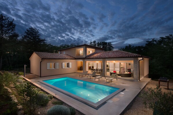 Outdoor pool, a heated pool - Villa 5 stars , Istra , Croatia (Sveta Nedelja, Istarska županija)