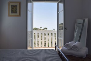 1 bedroom, iron/ironing board, WiFi, bed sheets - Hillside Cottage (Rethymno)