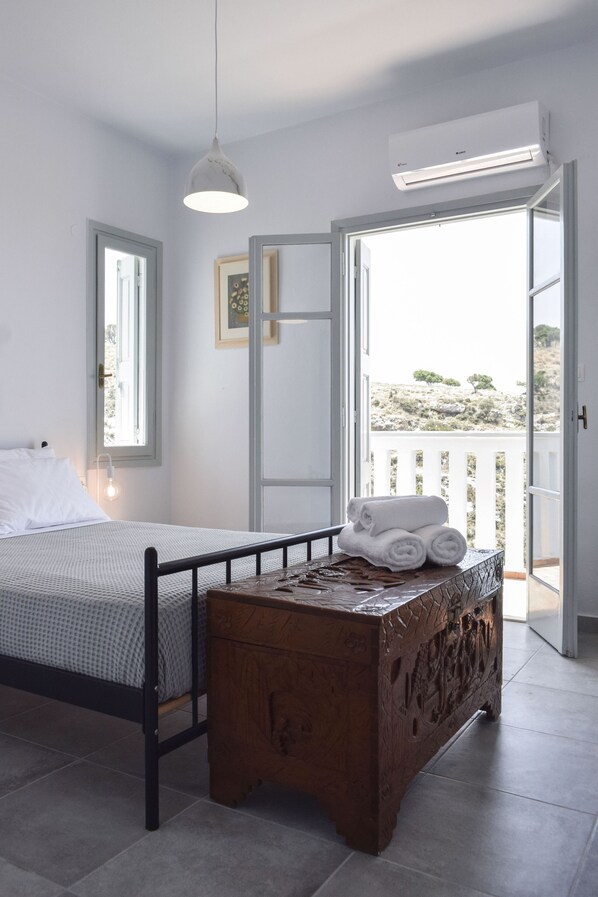 1 chambre, fer et planche à repasser, Wi-Fi, draps fournis