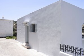 Exterior - Hillside Cottage (Rethymno)