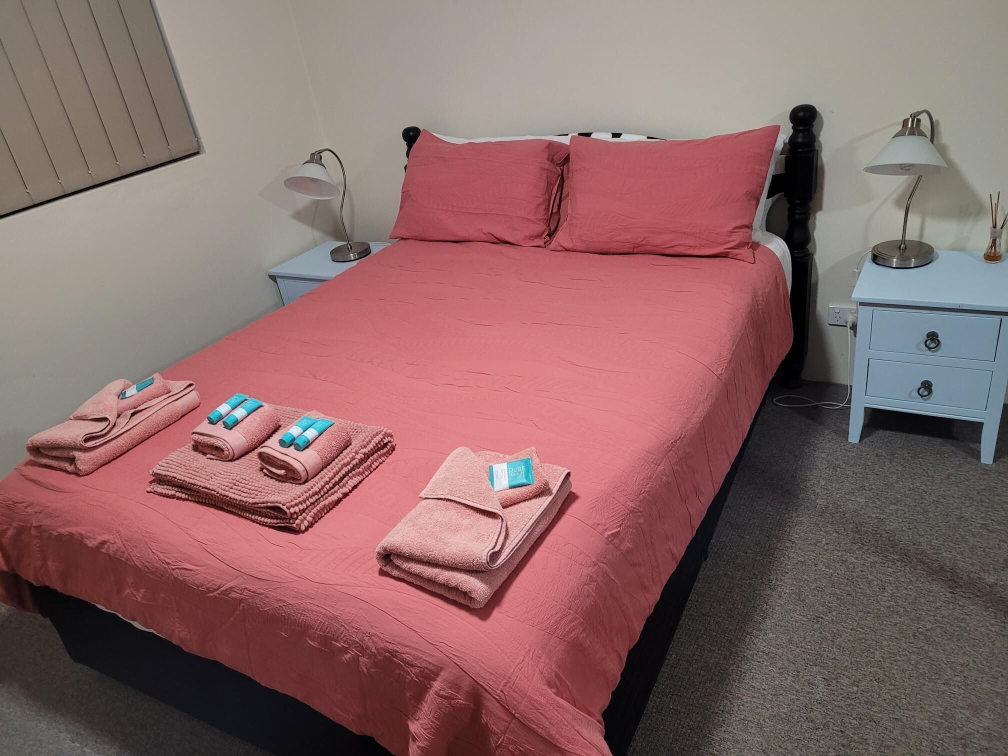 2 bedrooms, desk, iron/ironing board, free WiFi