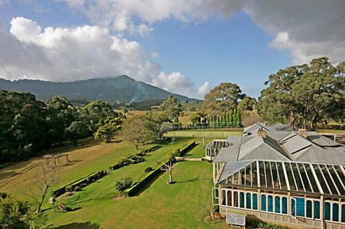 Garden Hill Retreat: Gardens/Spa/Heated Pool/Massage/Tennis / wedding venue
