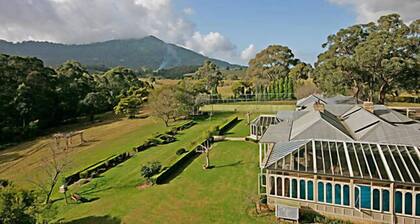 Garden Hill Retreat: Gardens/Spa/Heated Pool/Massage/Tennis / wedding venue