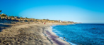 Casa perfetta con splendida vista sull'oceano e 5 minuti a piedi dalla spiaggia!