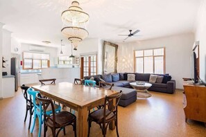 TV, fireplace, offices