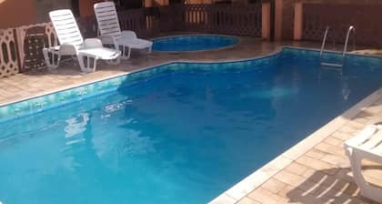 House with pool 200 meters from the beach