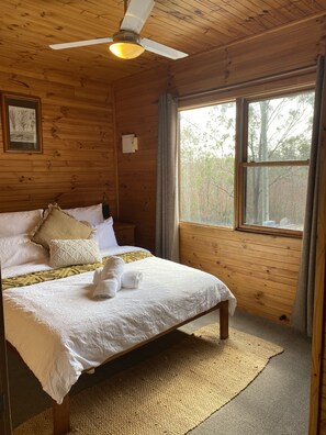 2 Schlafzimmer, Bügeleisen/Bügelbrett, Reisekinderbett, Bettwäsche