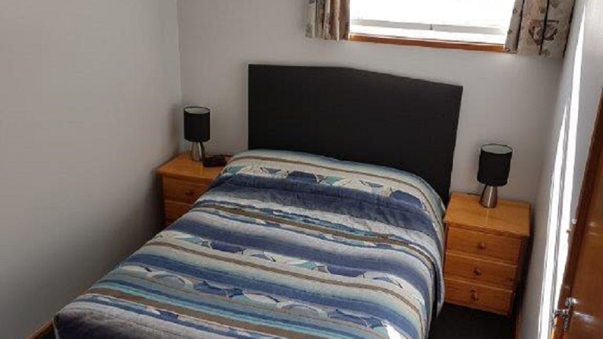 Orford Sea Breeze Holiday Cabins — image 5