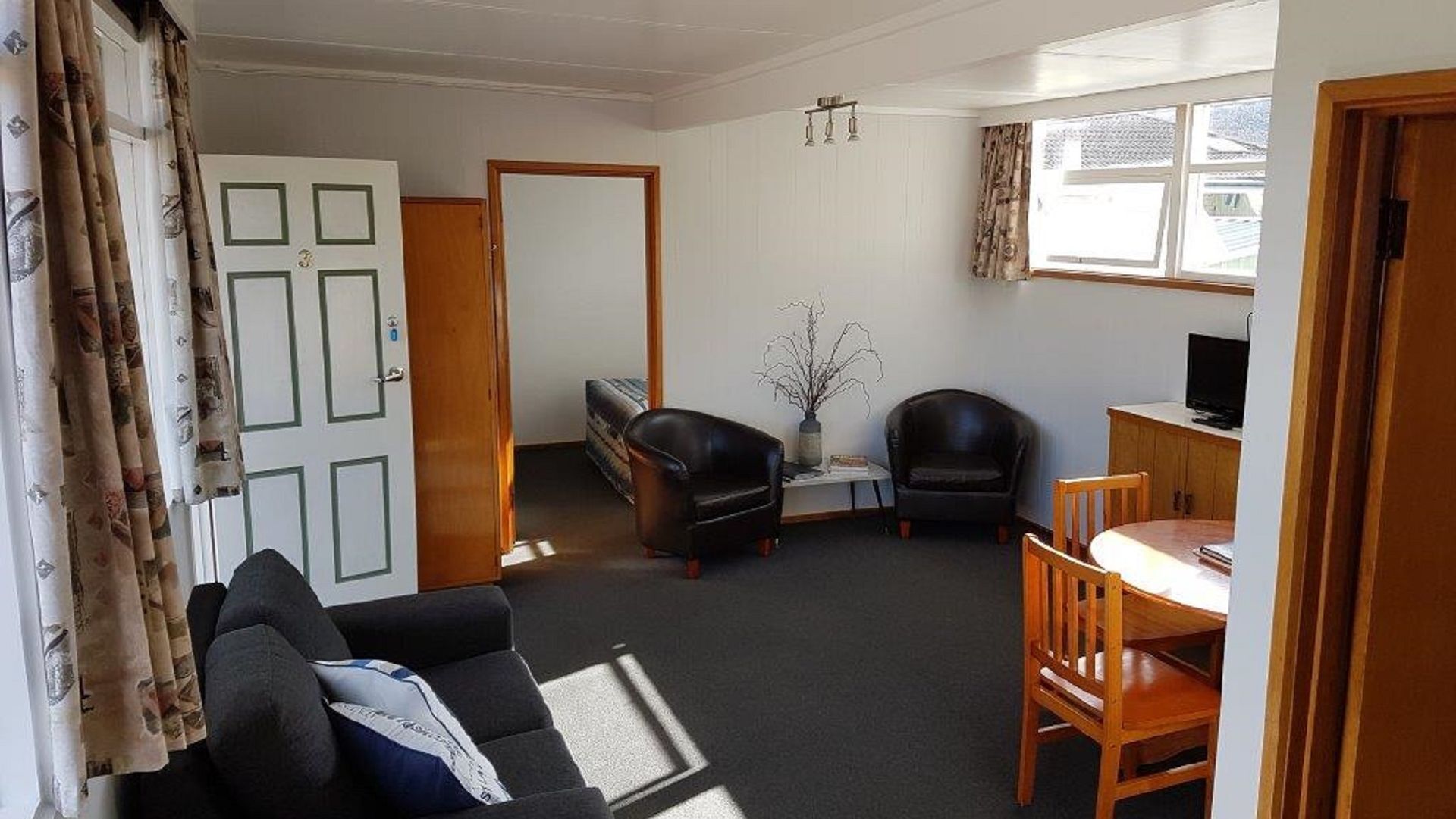 Orford Sea Breeze Holiday Cabins — image 8