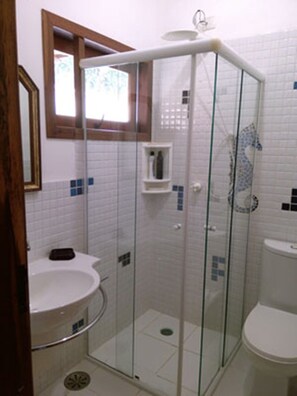 Kombination af bruser/badekar, boblebadekar, Toiletpapir