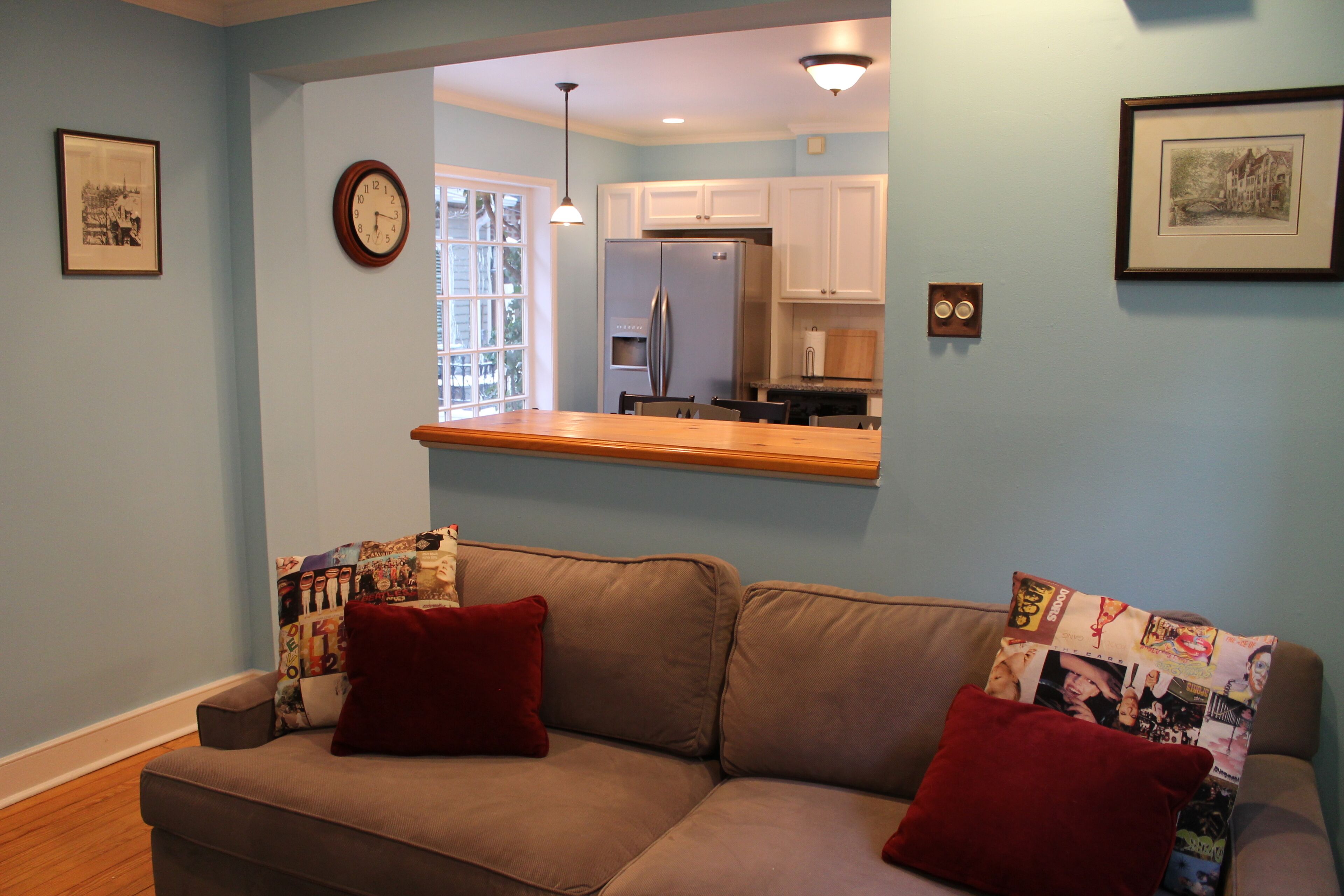 Historic 3 story Center City Row House near attractions -Washington Sq.