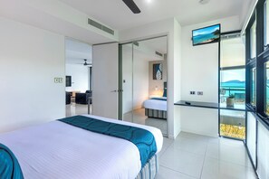 3 bedrooms, iron/ironing board, WiFi, bed sheets - Edge Apartment 19, Seaview Apartment on Hamilton Island (Hamilton Island)