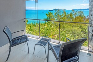 Property grounds - Edge Apartment 19, Seaview Apartment on Hamilton Island (Hamilton Island)