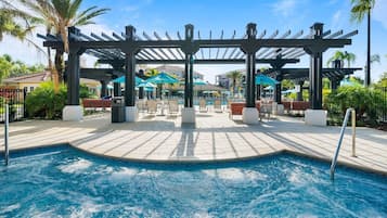 Piscine extérieure, piscine chauffée