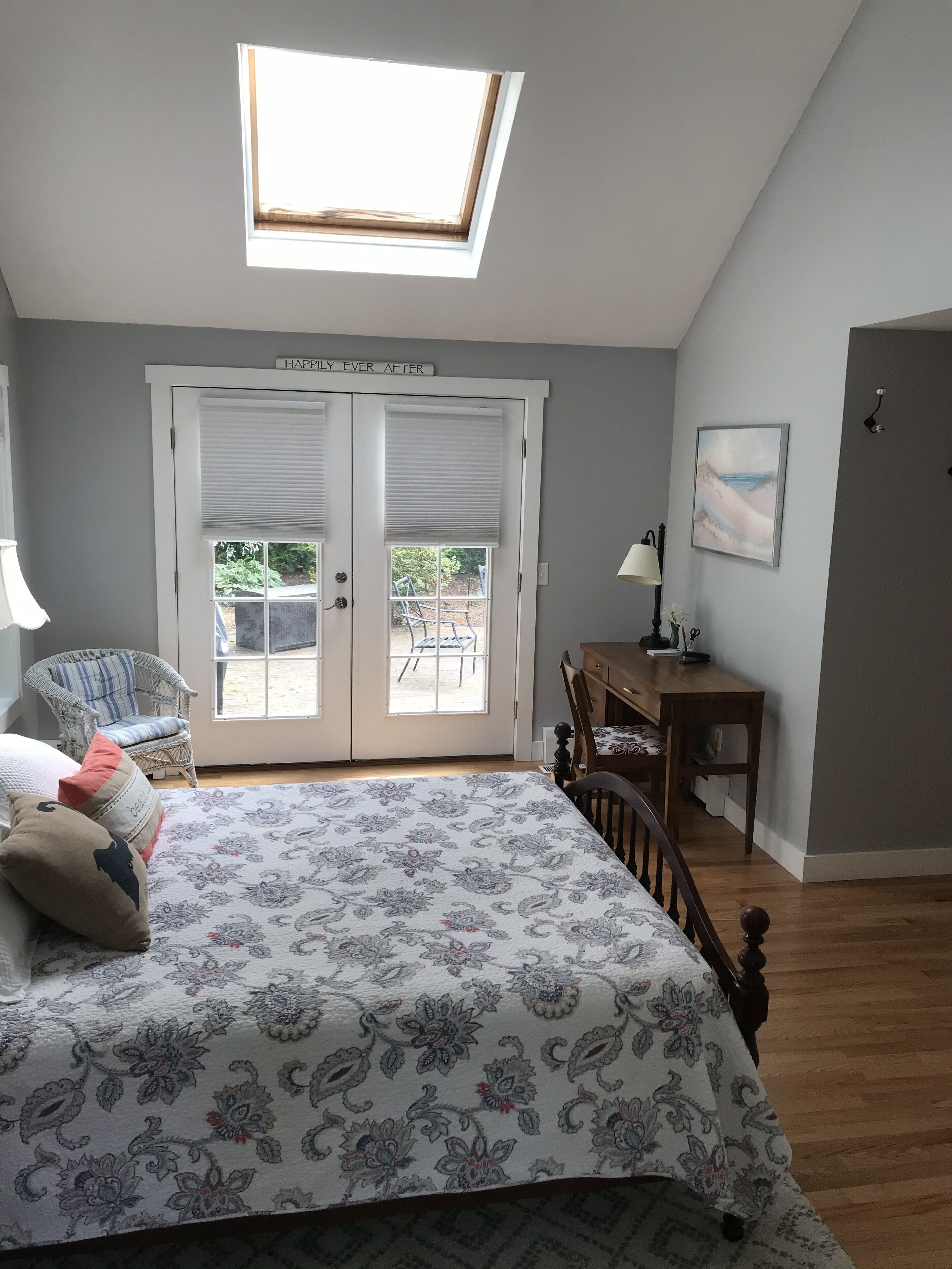 Newly renovated, Central A/C, 3 Bedroom Home. Located in Beautiful New Seabury