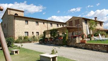 Enceinte de lâhĂ©bergement