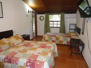 4 bedrooms, iron/ironing board, travel crib, free WiFi