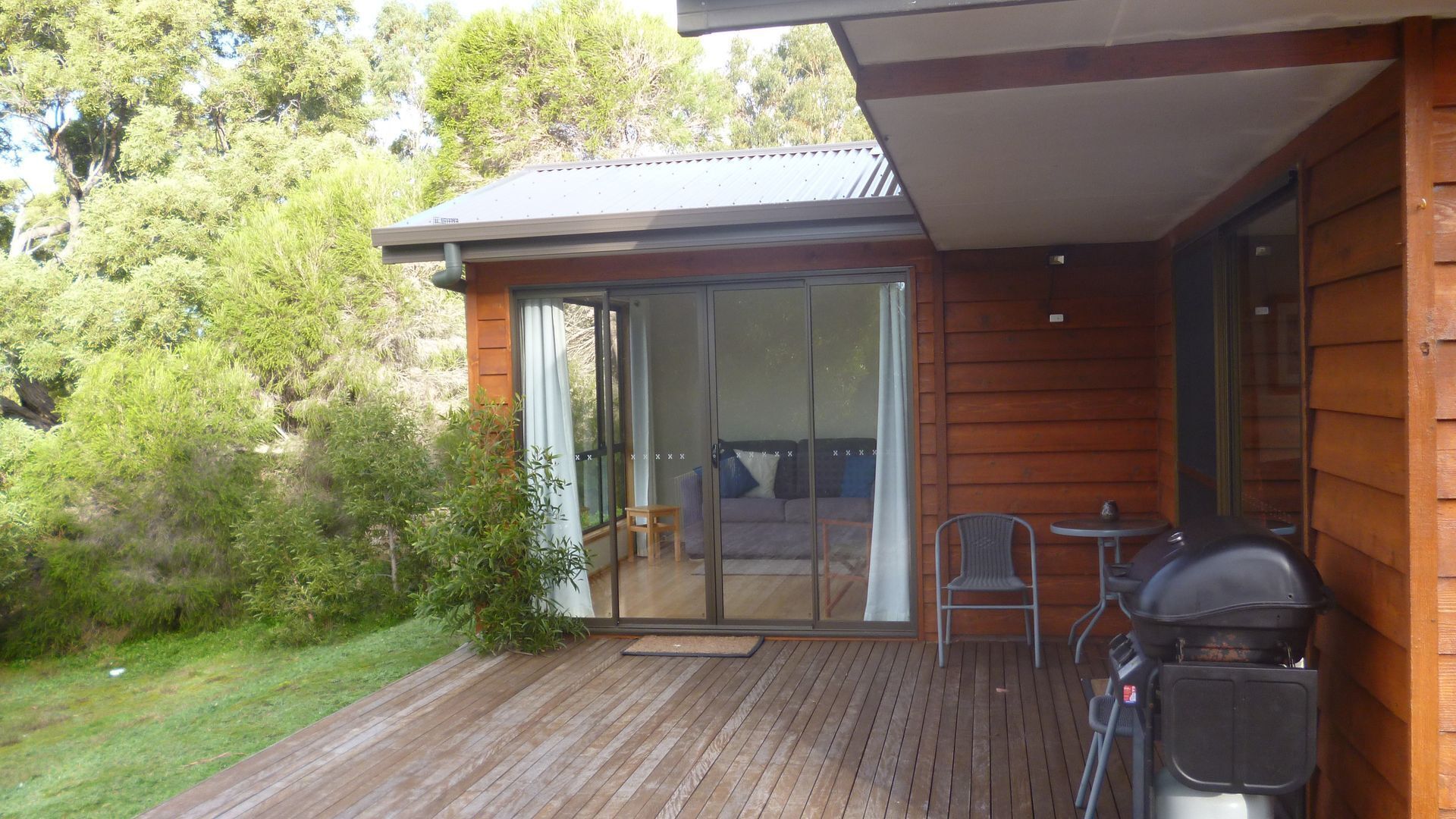 Spring Beach Cottage — image 4