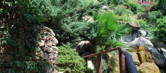 Nerja: Beachfront apartment in Burriana Beach. Nerja. Costa del Sol