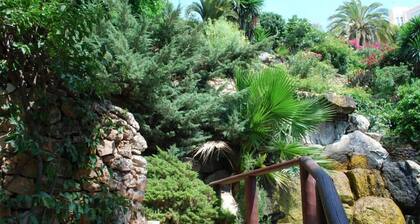 Nerja: Beachfront apartment in Burriana Beach. Nerja. Costa del Sol