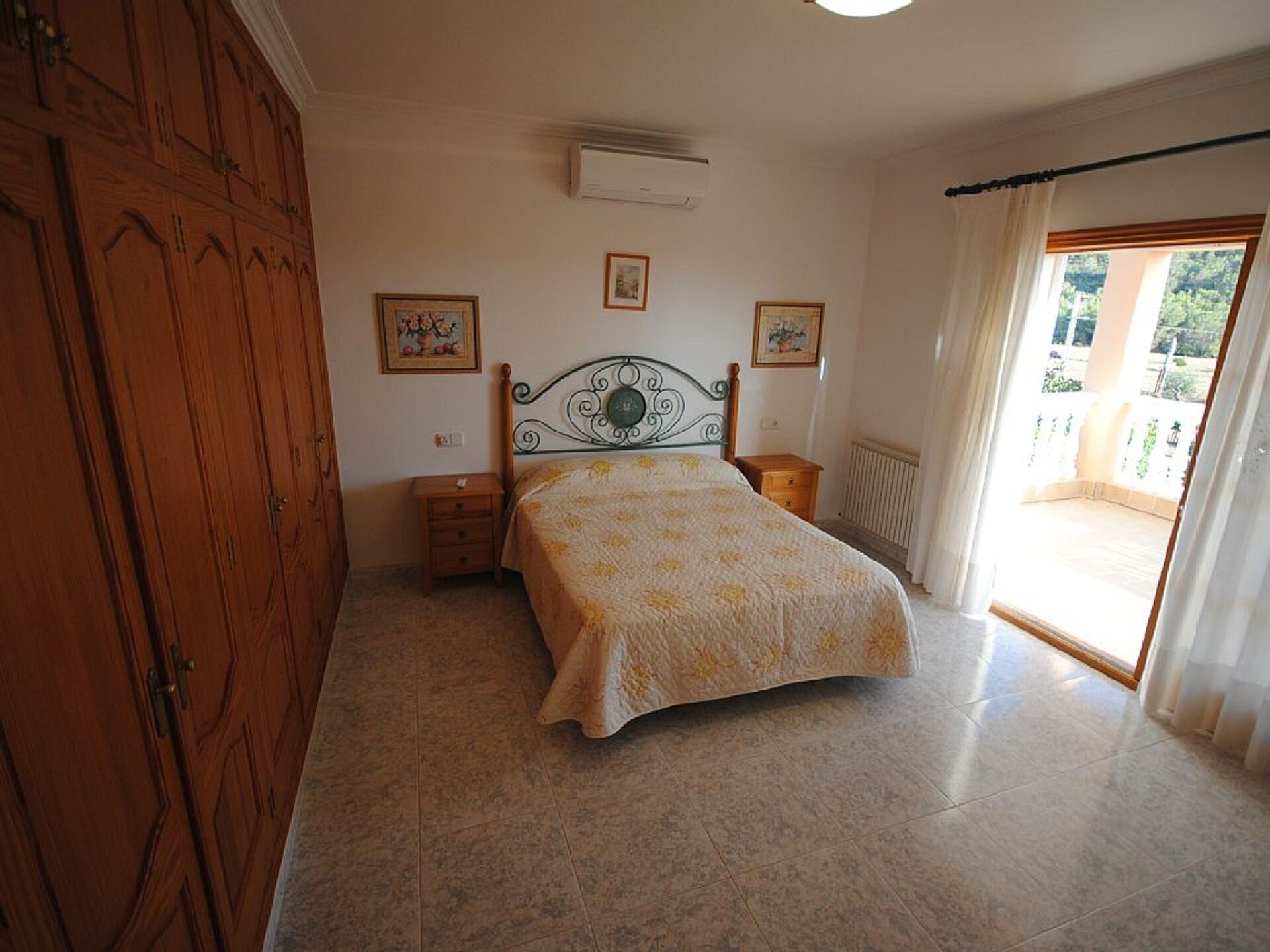 5 bedrooms, in-room safe, iron/ironing board, travel crib