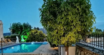 Luxury Villa, 'Villa Ella' with private pool in its own grounds