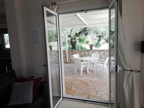 Interior - Beautiful Villa Ella with private pool. E.O.T Licence MHTE 0428K9200476001 (Zakynthos (Zante))