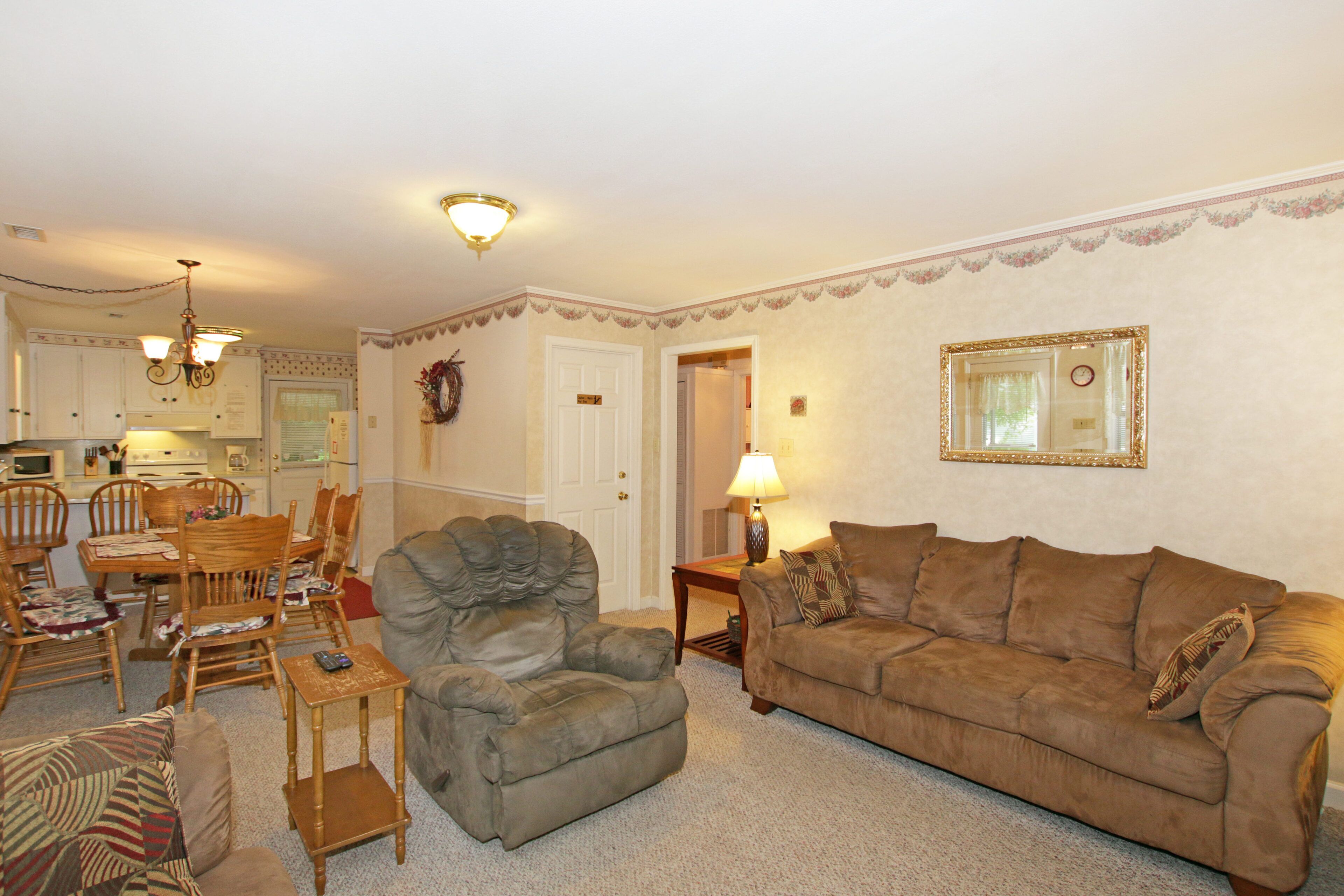 Waters Edge II--CALL ABOUT DISCOUNTS FOR SUMMER