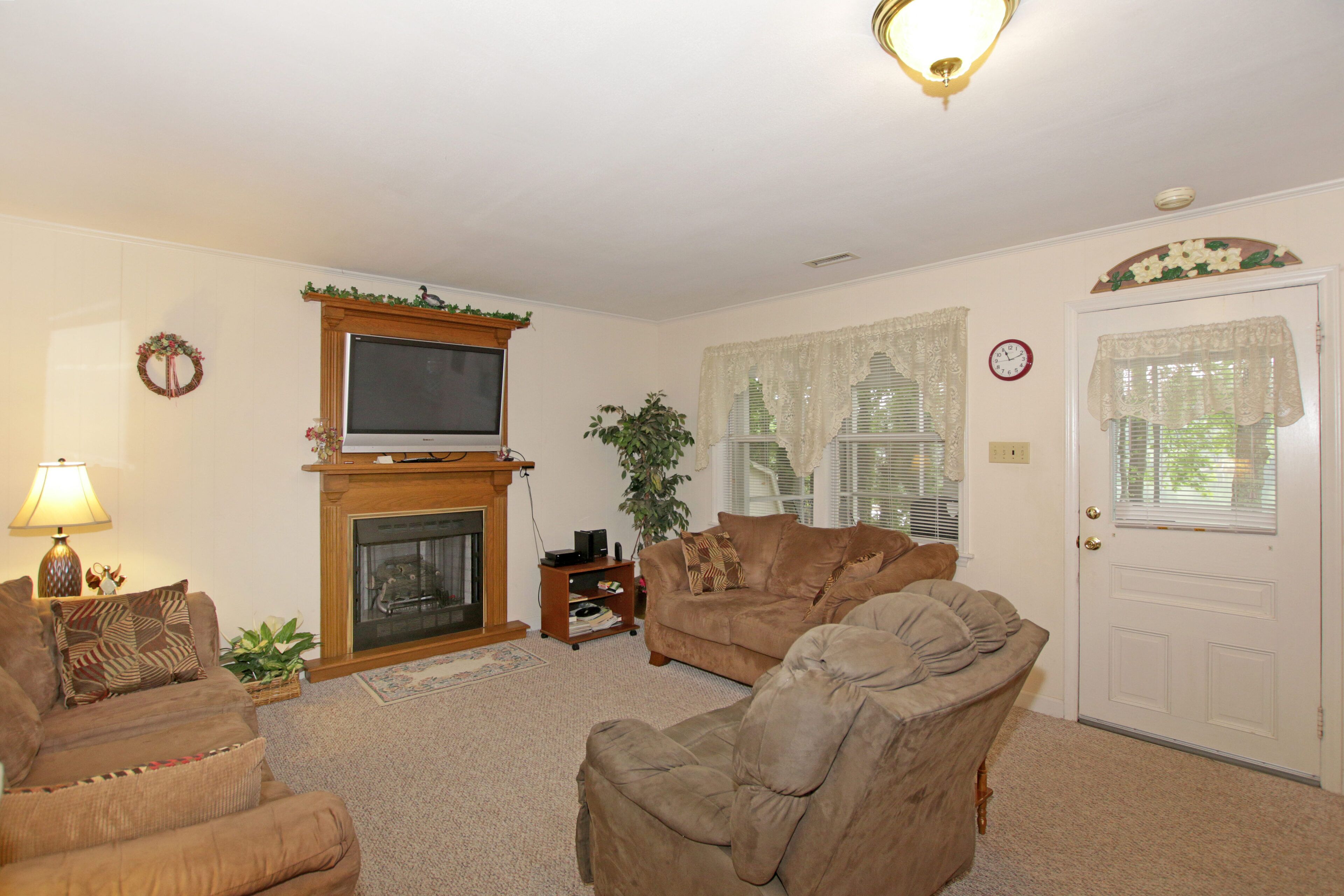 Waters Edge II--CALL ABOUT DISCOUNTS FOR SUMMER