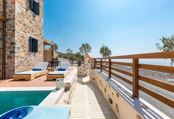 Pool - Beautiful sea Views, Close to Clear Water Southern Beaches (Rethymno)