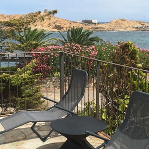 Property grounds - Exceptional sea view! Apartment facing the sea, central Rousse Island (L'île-Rousse)
