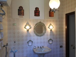 Haartrockner, Handtücher