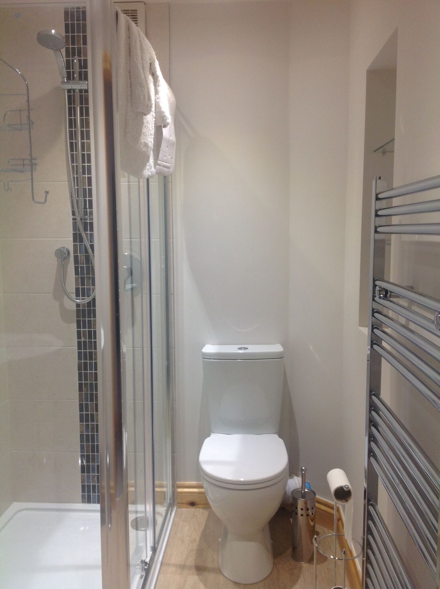 Woodview lodge beautiful walks from door pet friendly level access through out